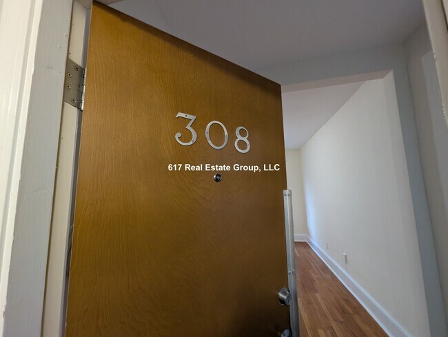 Building Photo - 1315 Commonwealth Ave