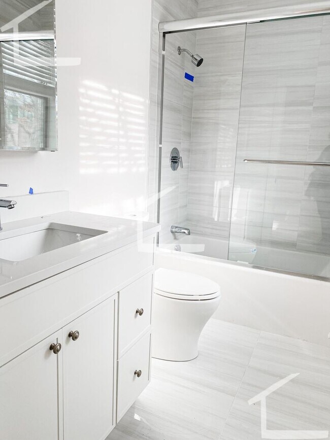 Building Photo - No Brokers Fee, No Security Deposit, New C...