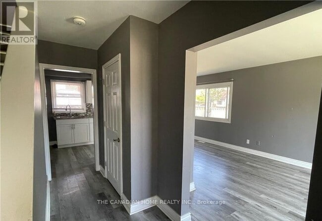 Building Photo - 7265 Fern Ave