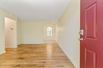 Building Photo - 9465-9477-9477 N Mohawk Ave