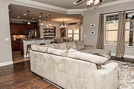 Building Photo - 4624 Hermosa Rd