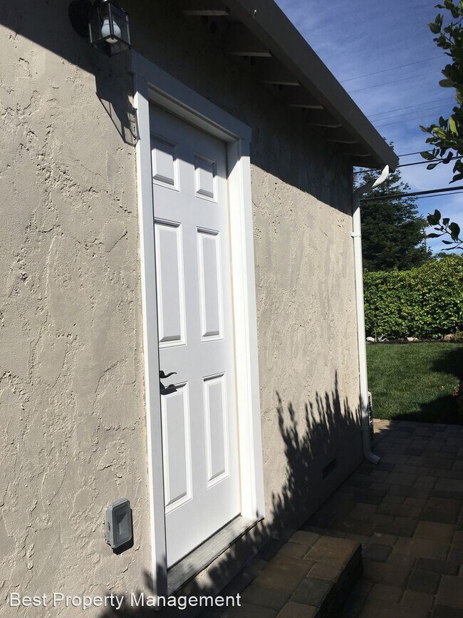 Building Photo - 1 br, 1 bath House - 4593 Mildred Dr