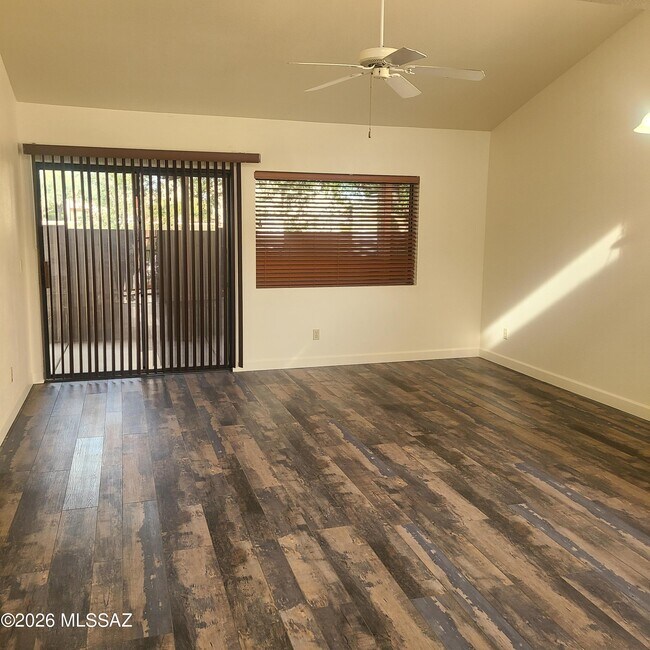 Building Photo - 624 S Cynthia Ave