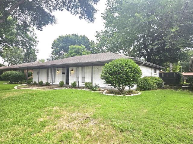 Foto del edificio - 1304 Oakhill Dr