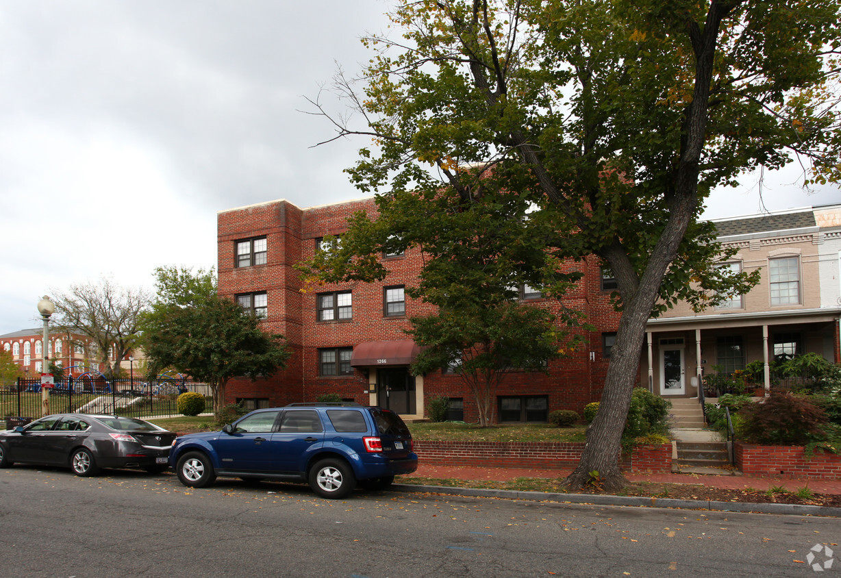 Foto del edificio - 1266 Morse St NE