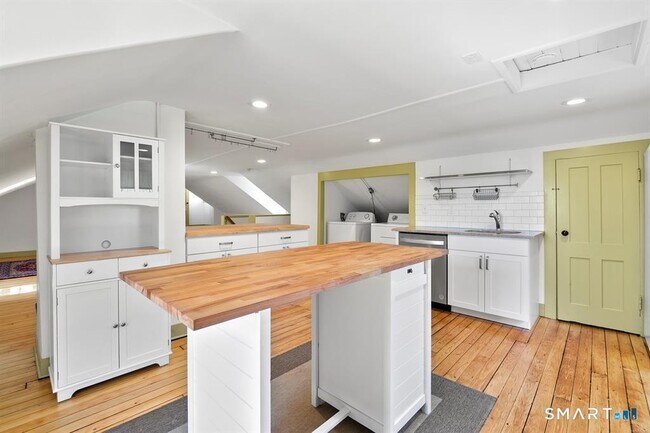 Foto del edificio - 185 Main St