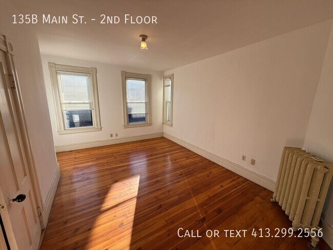 Foto del edificio - 135B Main St.-2nd Floor