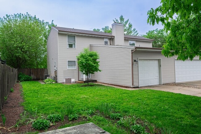 Building Photo - 1105 E Florida Ave