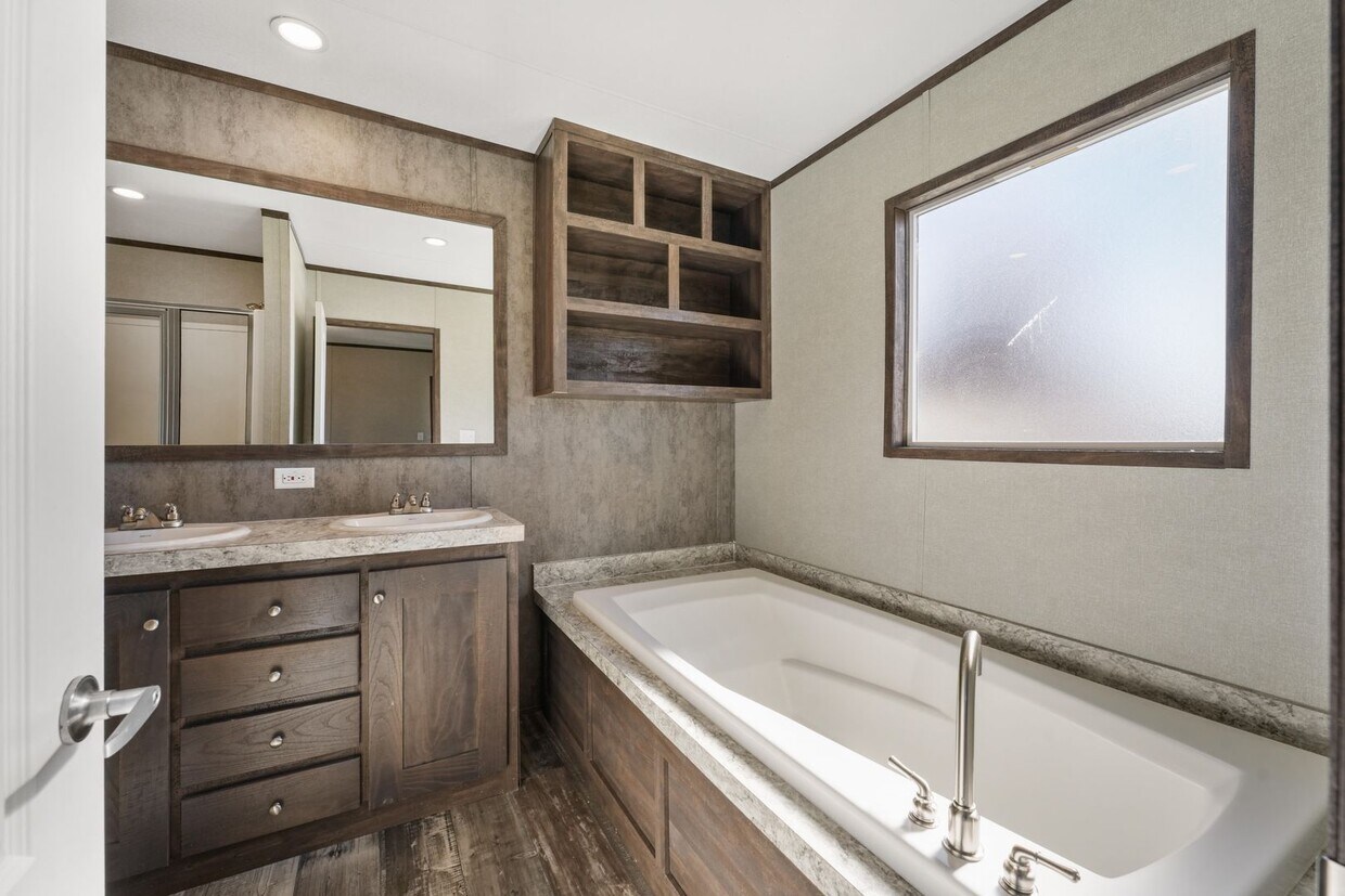 Foto del edificio - Beautiful 3 Bed, 2 Bath Home in Azle with ...