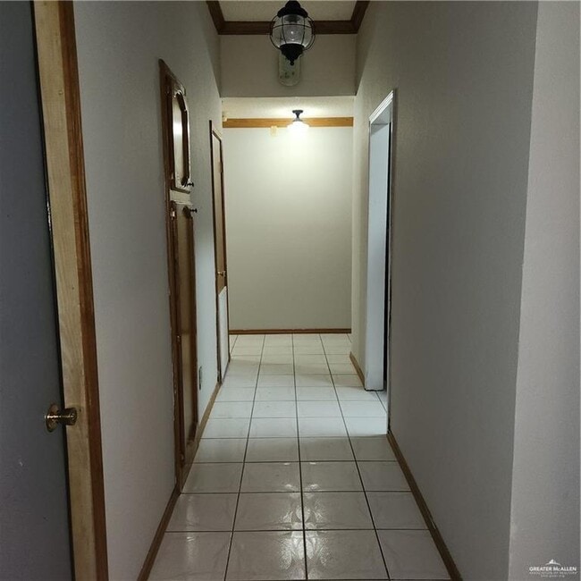 Building Photo - 2509 Whitewing Ave