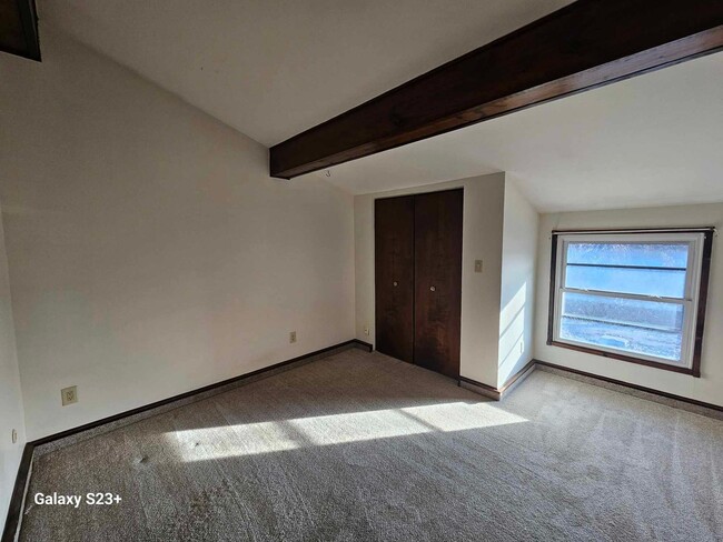 Foto del edificio - 2 Bedroom 1.5 Bath Condo for Rent Ravenna ...