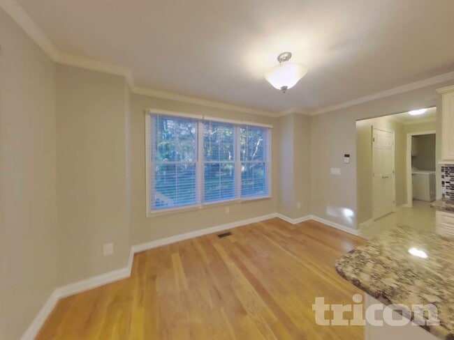 Foto del edificio - 4919 Post Oak Tritt Rd