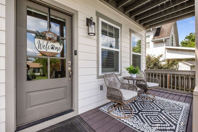 Photo - Charming 3-Bedroom Home in the Heart of Th...