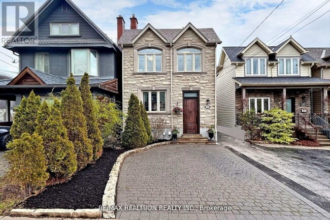Building Photo - 183 Blantyre Ave