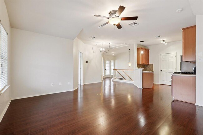 Foto del edificio - 16100 S Great Oaks Dr