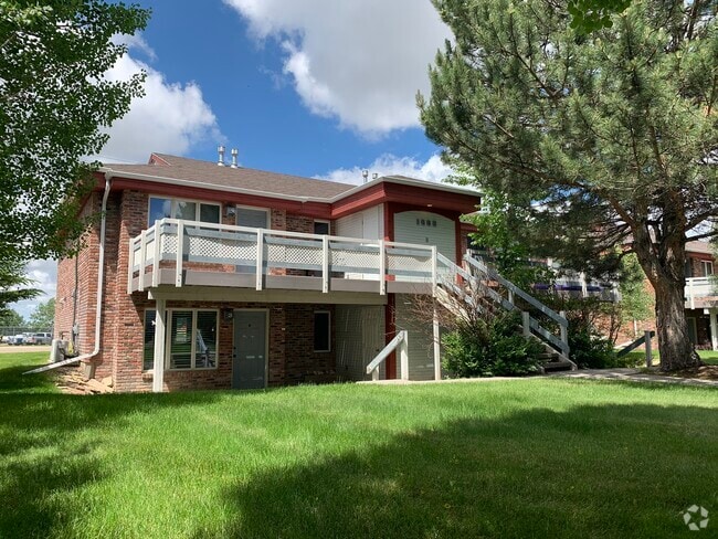 Building Photo - 1608 Sand Ct