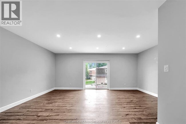 Building Photo - 25 Orchard Heights Dr