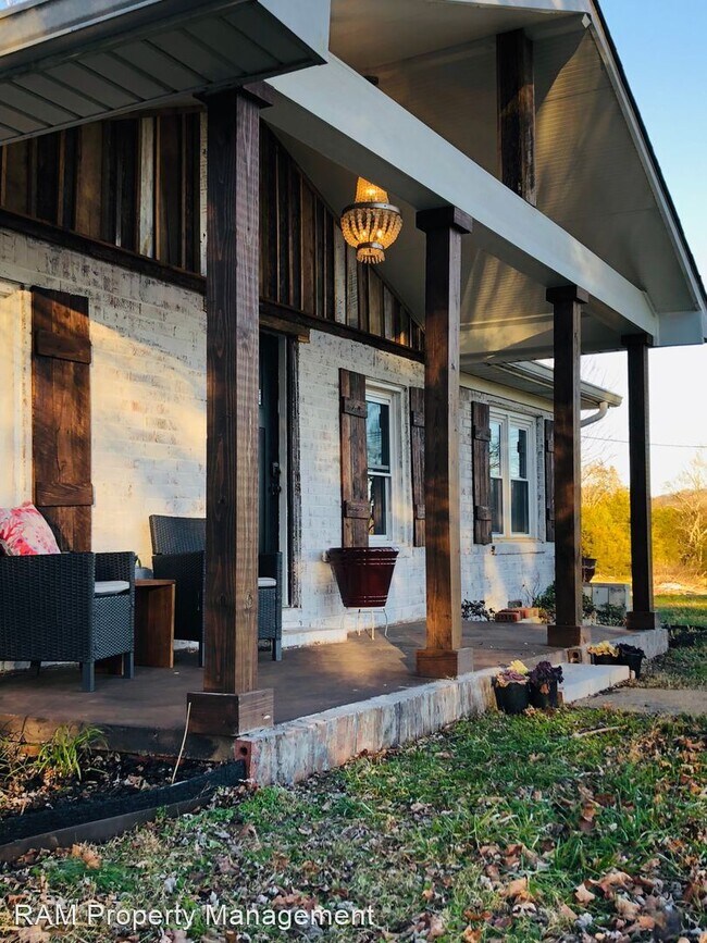 Foto del edificio - 3 br, 2 bath House - 6827 Glenn Lane