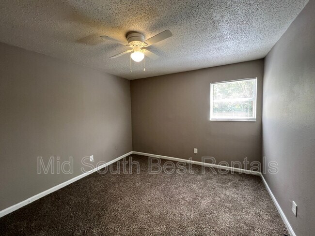Building Photo - 4607 Buffer Dr