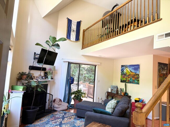 Foto del edificio - 275 Autumn Grove Ct
