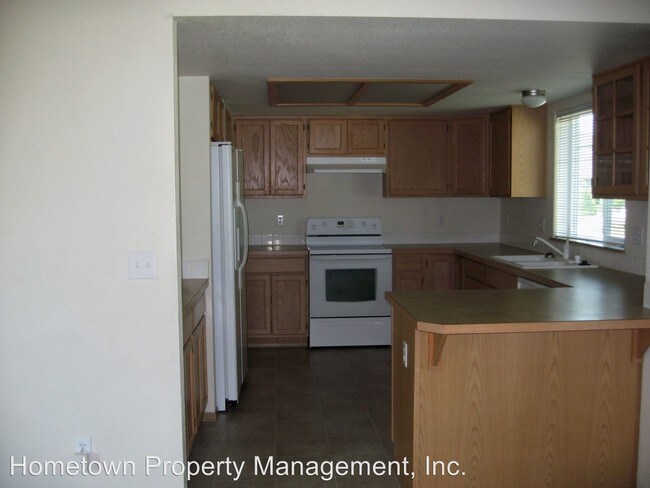 Building Photo - 8135 Trimble Ln SE