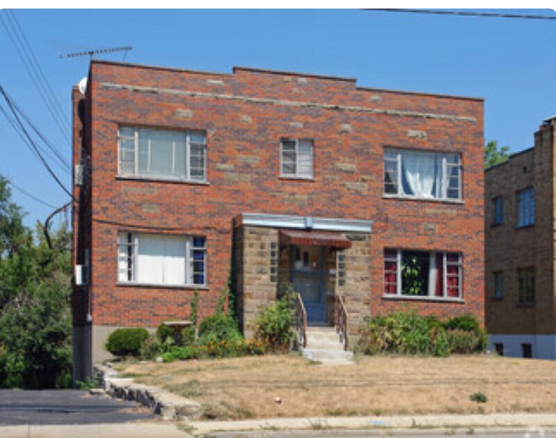 2584 Westwood Northern Blvd, Cincinnati, OH 45211 House Rental in