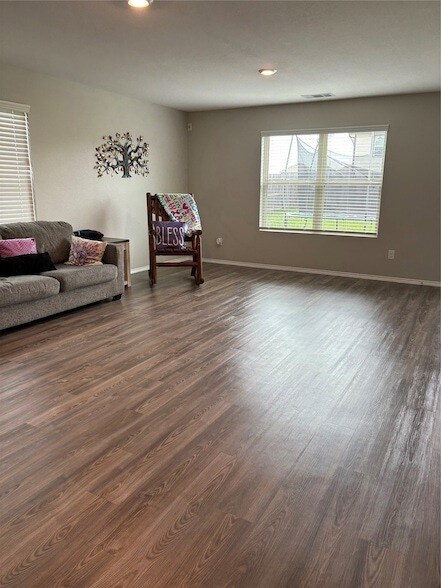 Foto del edificio - 4310 Sand Pebble Ln