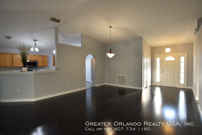 Foto del edificio - 16020 Corner Lake Dr