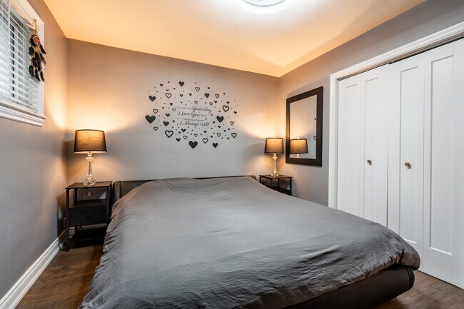 Photo du bâtiment - 19 E 44th St