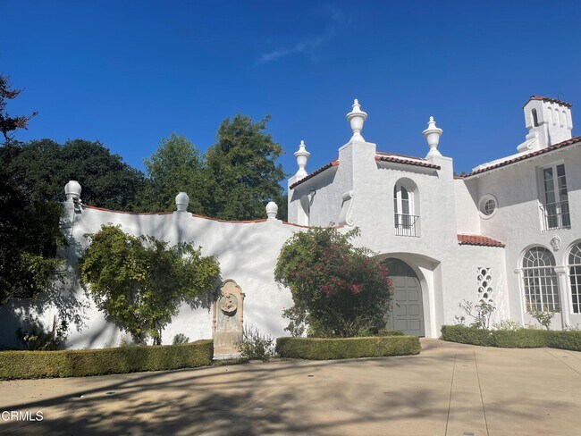 Building Photo - 887 Flintridge Ave
