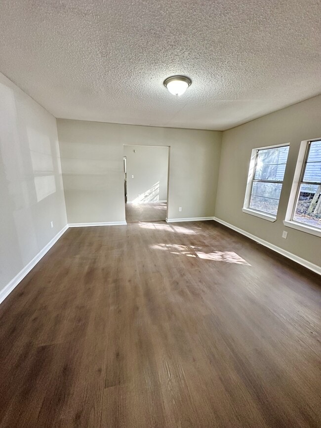 Foto del edificio - 941 47th Pl N