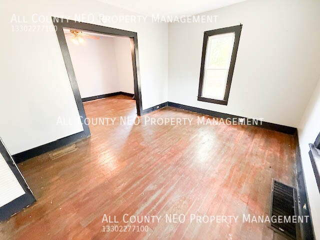 Foto del edificio - 955 Morse St