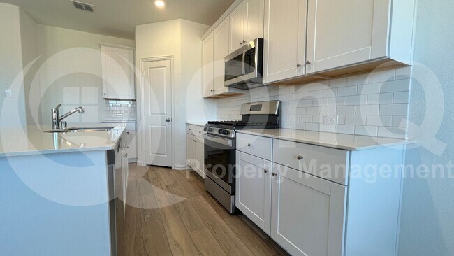 Foto del edificio - 1220 Ipkiss Ave