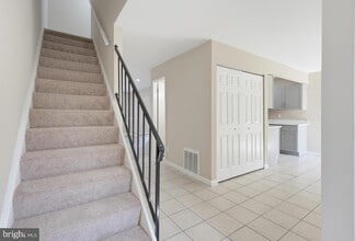 Building Photo - 744 Cordell Way