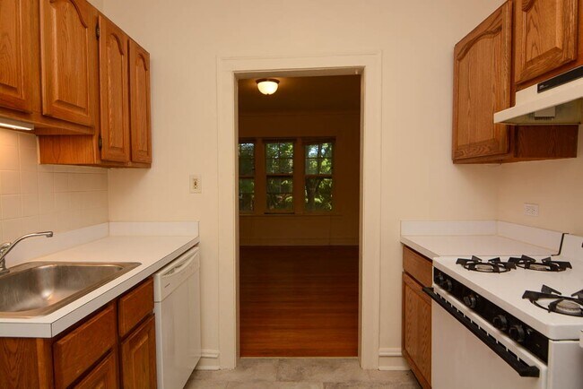 Foto del edificio - 4873 N Talman Ave