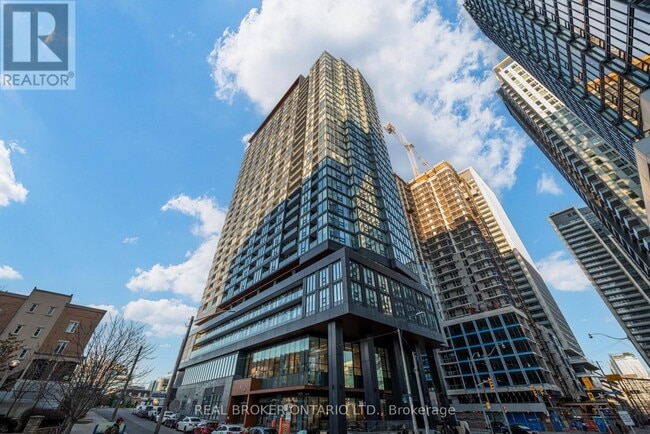 Photo du bâtiment - 19 Western Battery Rd