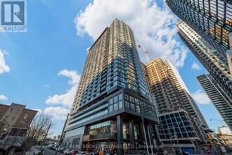 Building Photo - 19 Western Battery Rd