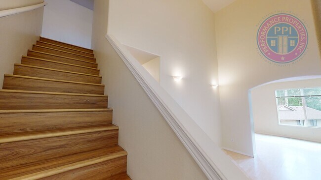 Building Photo - No Deposit w/ RHINO! Two En-Suites! LVT Pl...