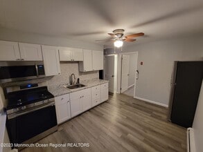 Building Photo - 119 Raritan Ave