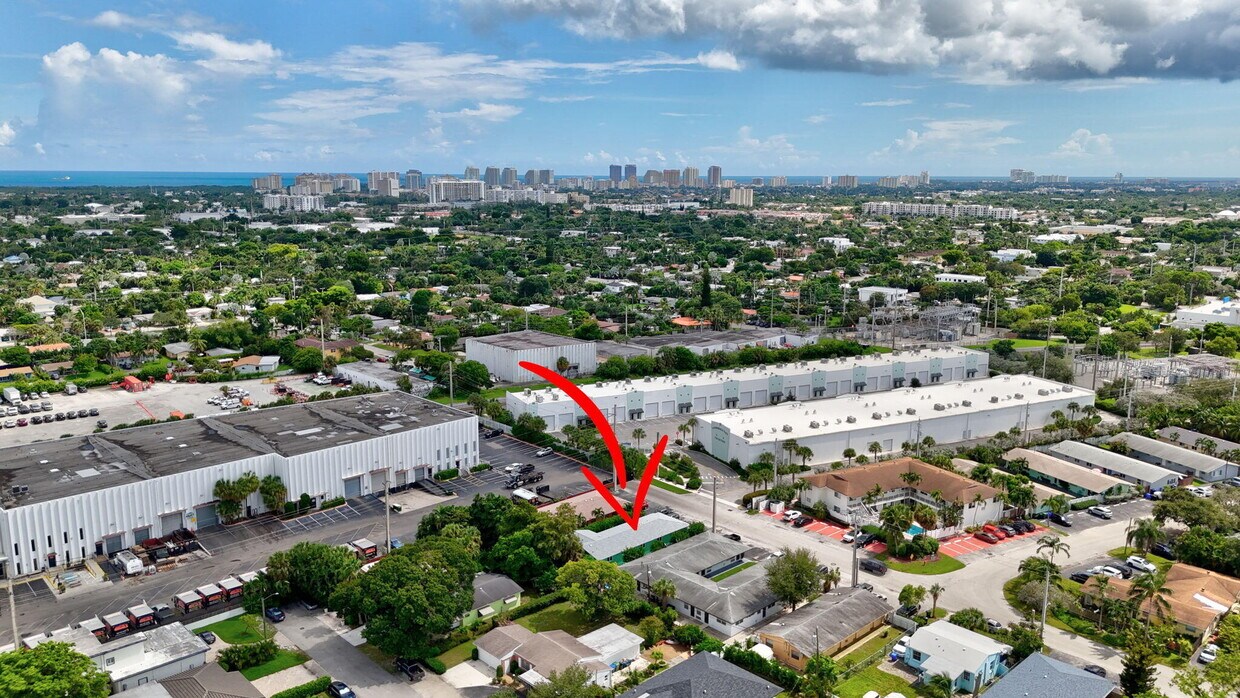 Foto principal - 1129 NE 15th St