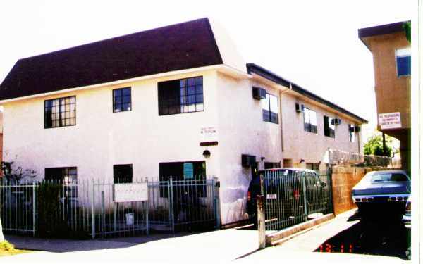 Primary Photo - 14824 Erwin St