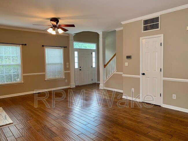 Building Photo - 9201 Langwood Dr