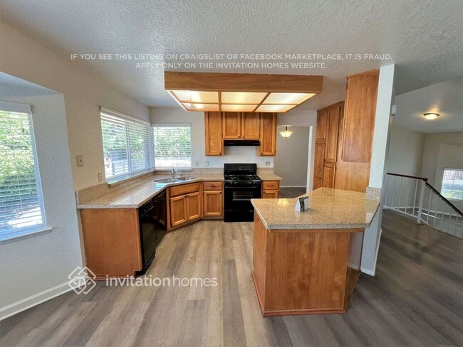 Foto del edificio - 5740 River Run Cir