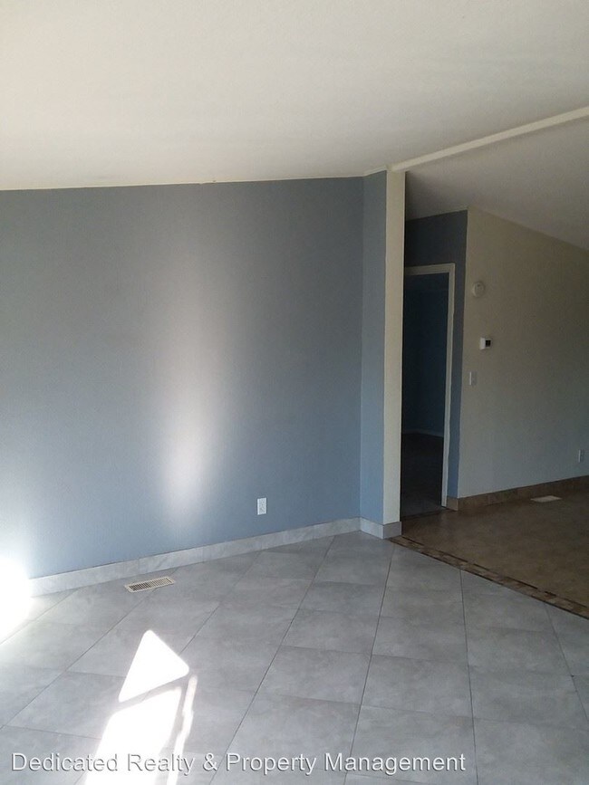 Building Photo - 3 br, 2 bath House - 163 Pansy Lane