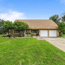 Building Photo - 3822 W Calgary Ct