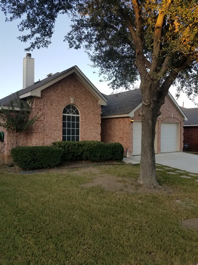 Building Photo - 4701 Rincon Way