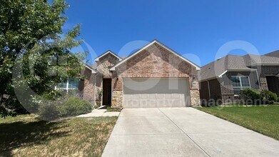 Building Photo - 2221 Candler Club Way