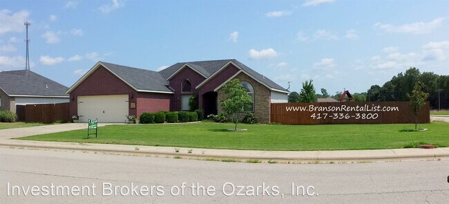 Foto del edificio - 3 br, 2 bath House - 145 Solomon Cir.