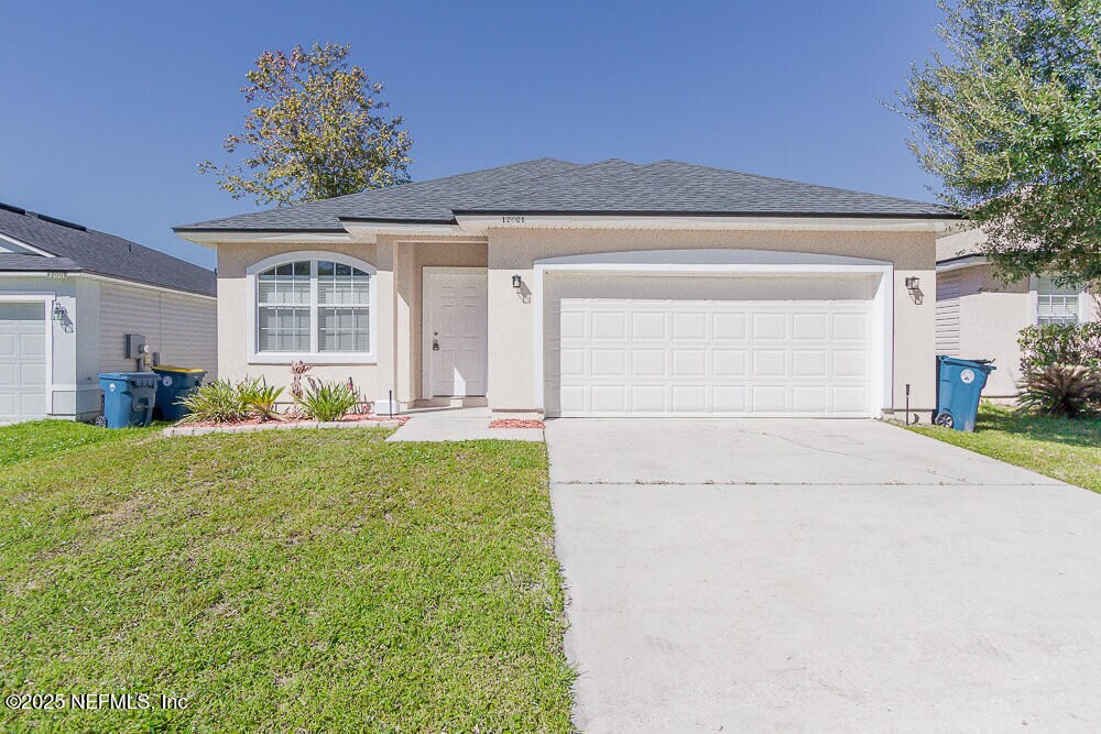 Foto principal - 12001 Alexandra Dr