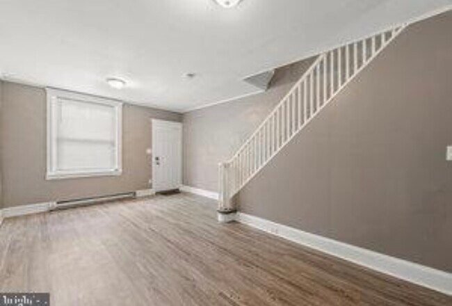 Building Photo - 1635 S Etting St